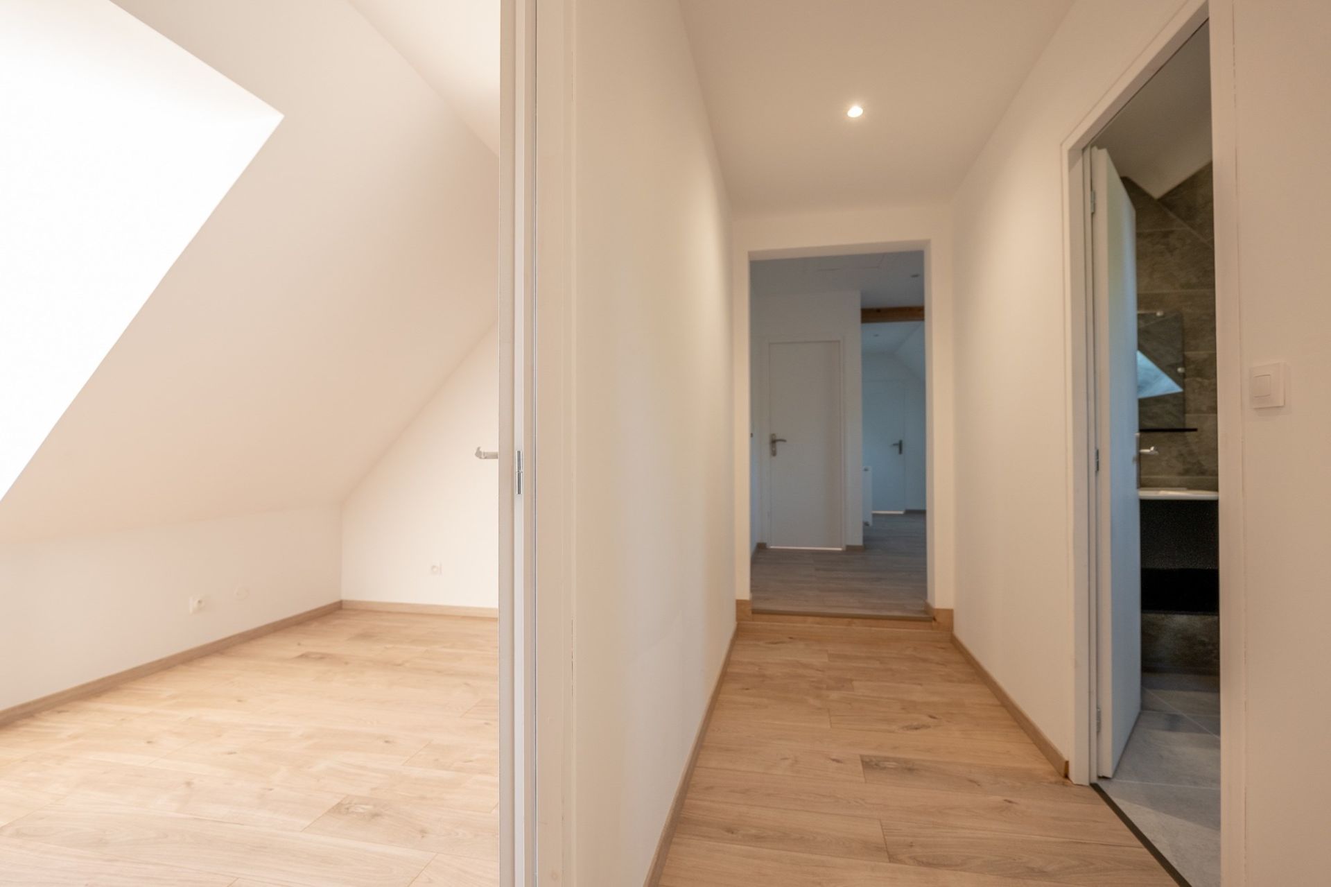 contemporary house 10 rooms for sale on LISLE (41100)