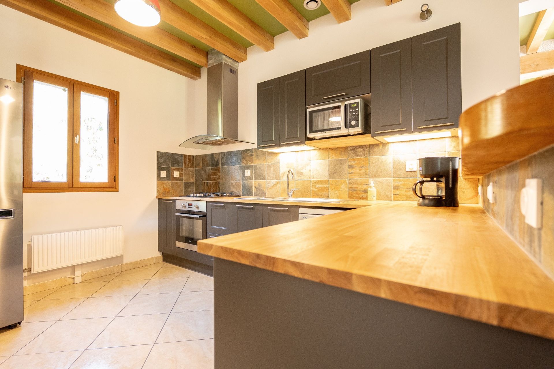 contemporary house 10 rooms for sale on LISLE (41100)