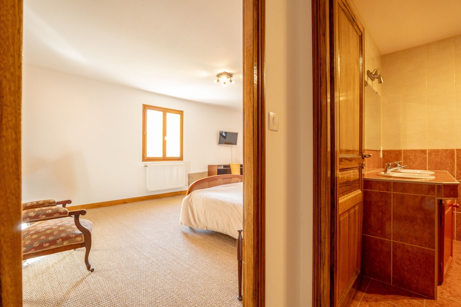 contemporary house 10 rooms for sale on LISLE (41100)