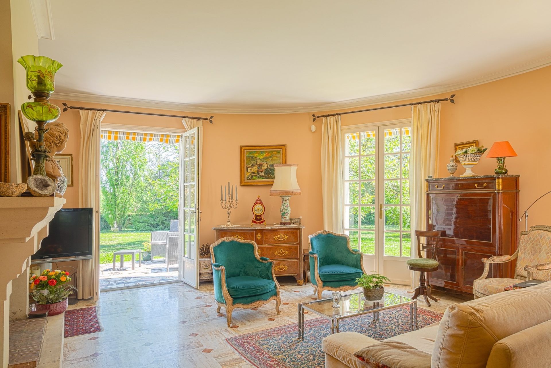 contemporary house 6 rooms for sale on BLOIS (41000)