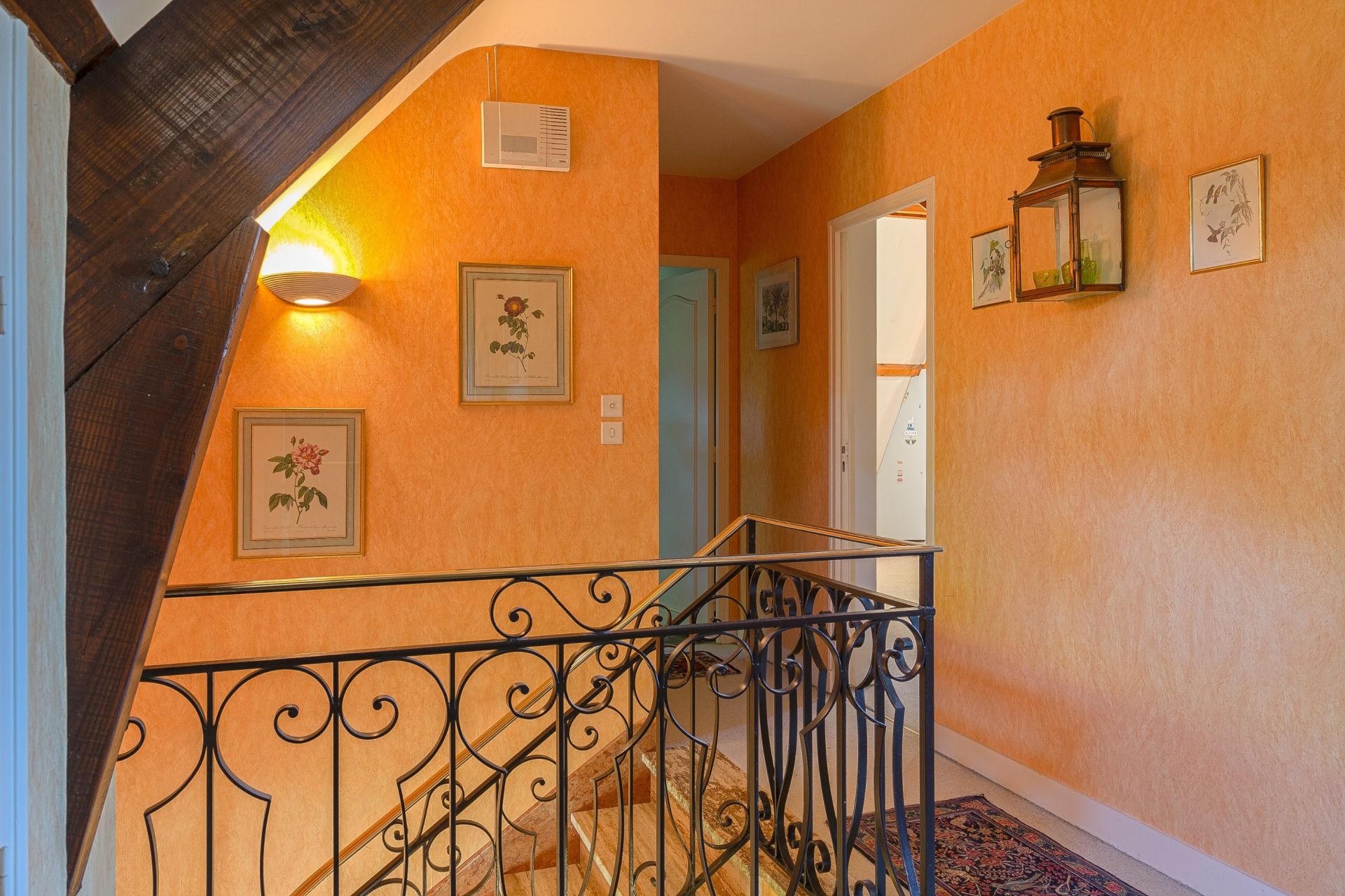 contemporary house 6 rooms for sale on BLOIS (41000)