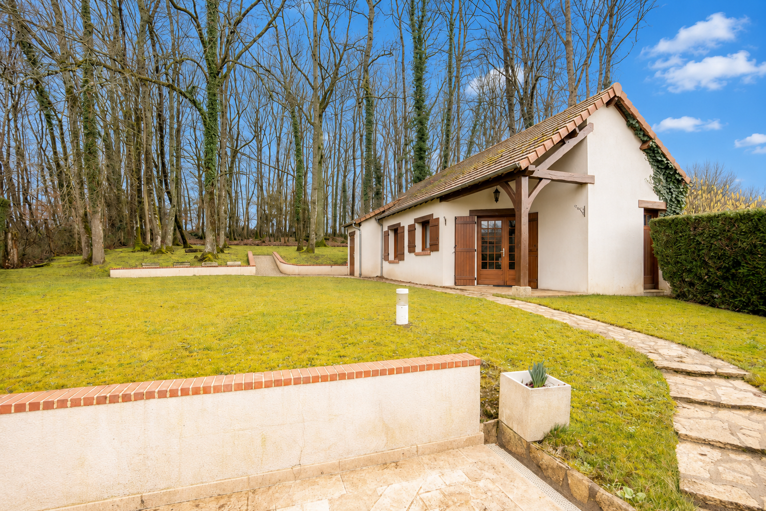 maison contemporaine 8 pièces en vente sur CELLETTES (41120)