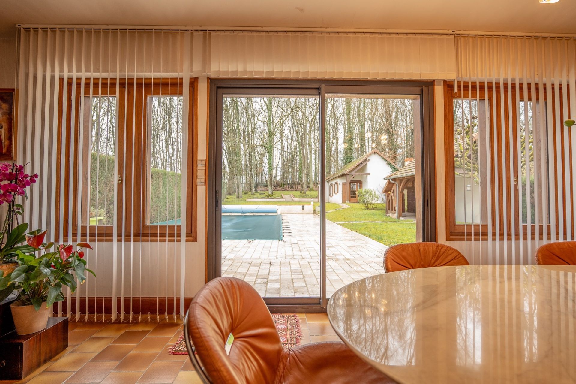 contemporary house 8 rooms for sale on CELLETTES (41120)