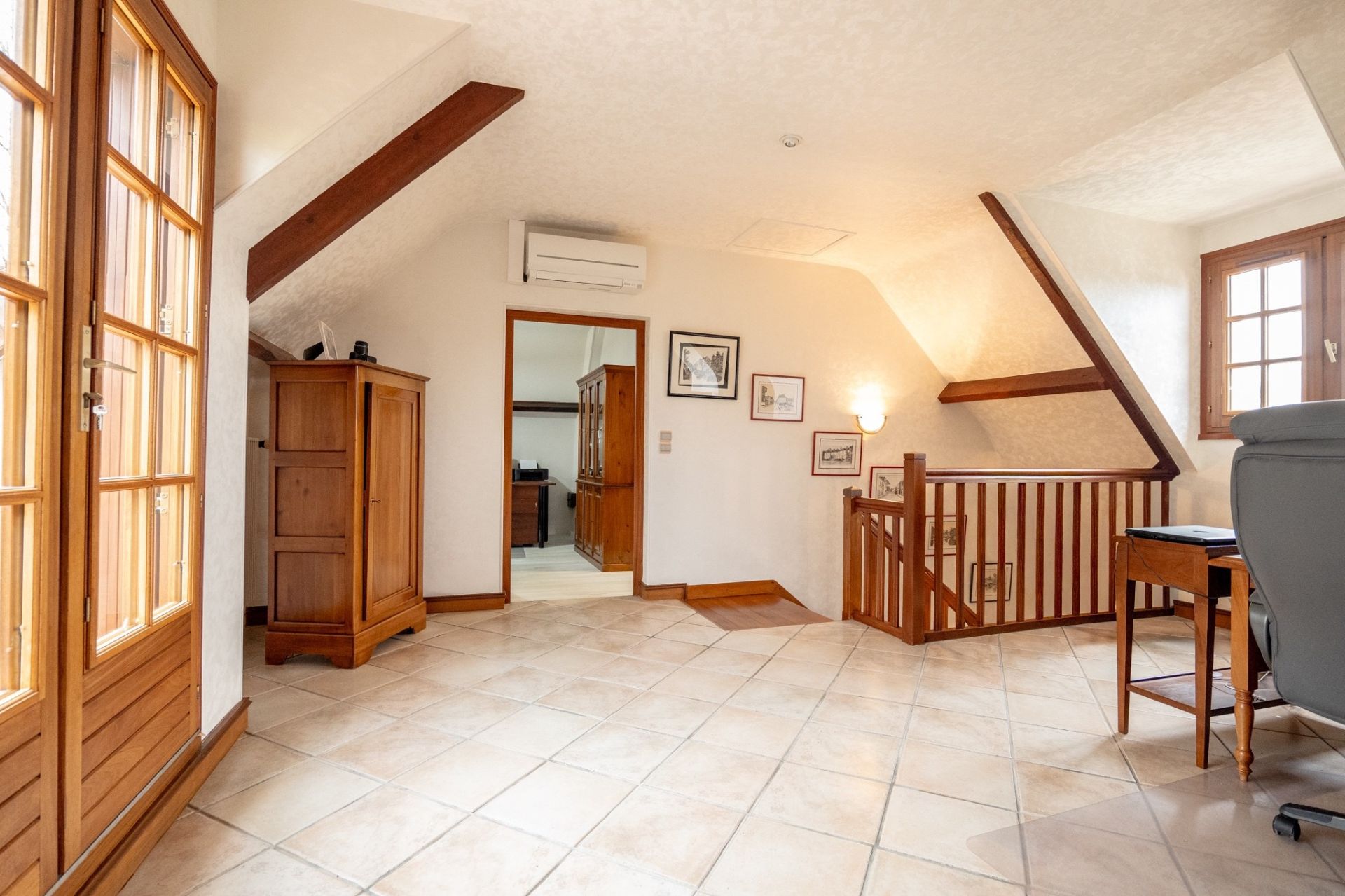 contemporary house 8 rooms for sale on CELLETTES (41120)