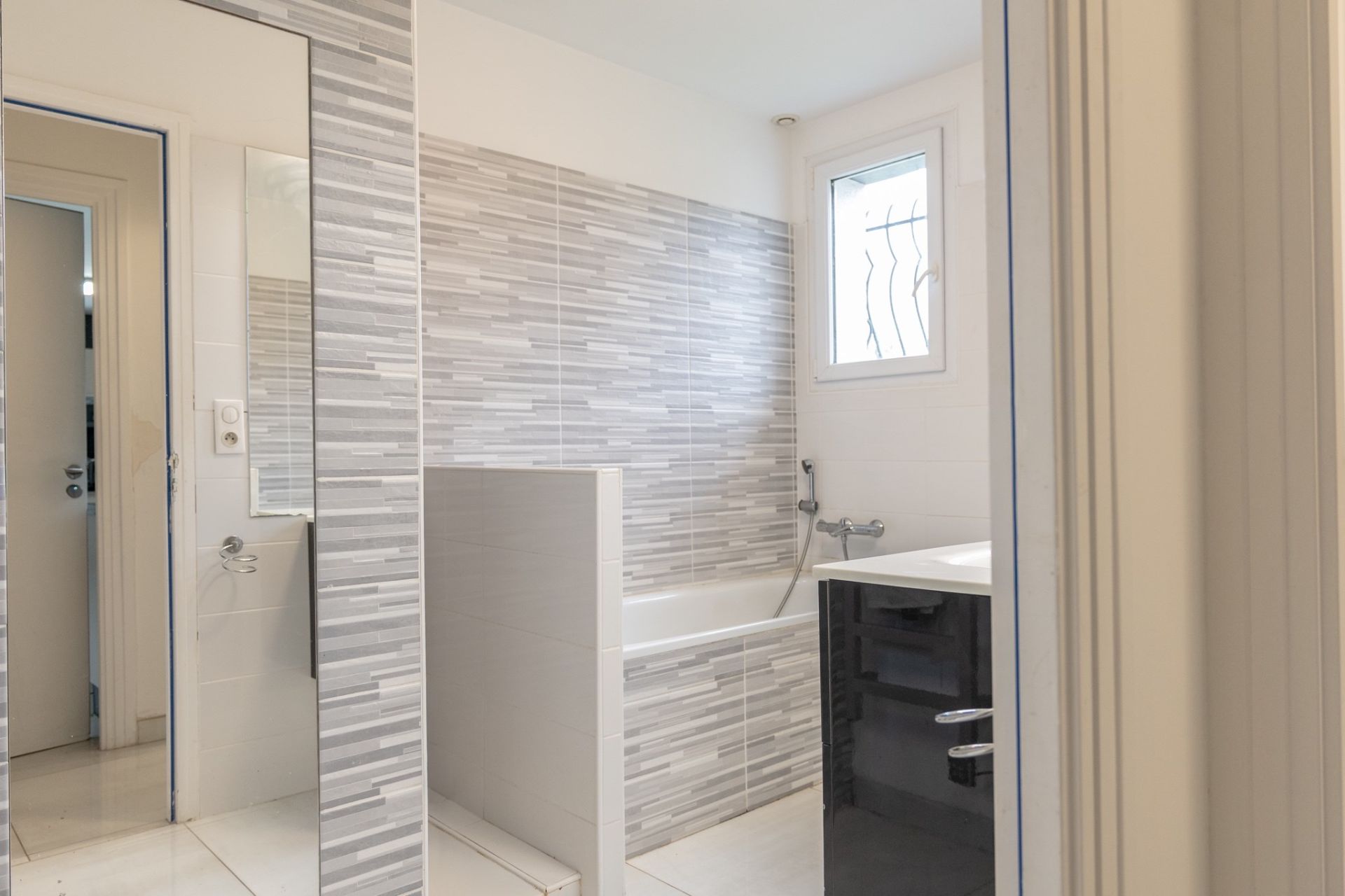 contemporary house 7 rooms for sale on ROMORANTIN LANTHENAY (41200)