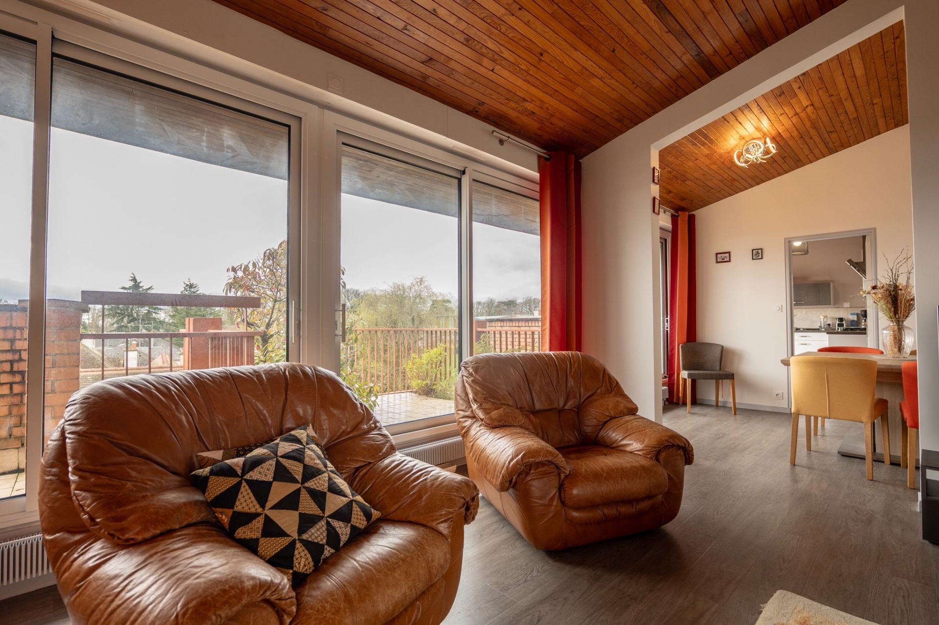 apartment 4 rooms for sale on BLOIS (41000)