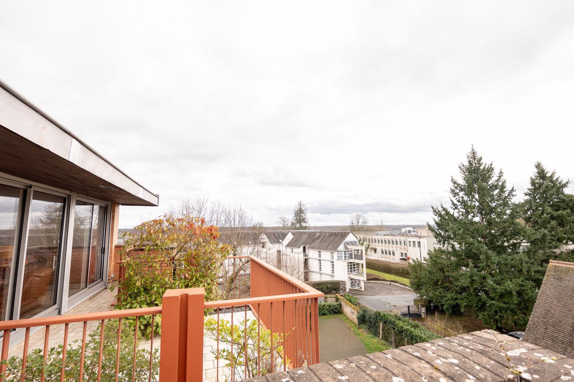 apartment 4 rooms for sale on BLOIS (41000)