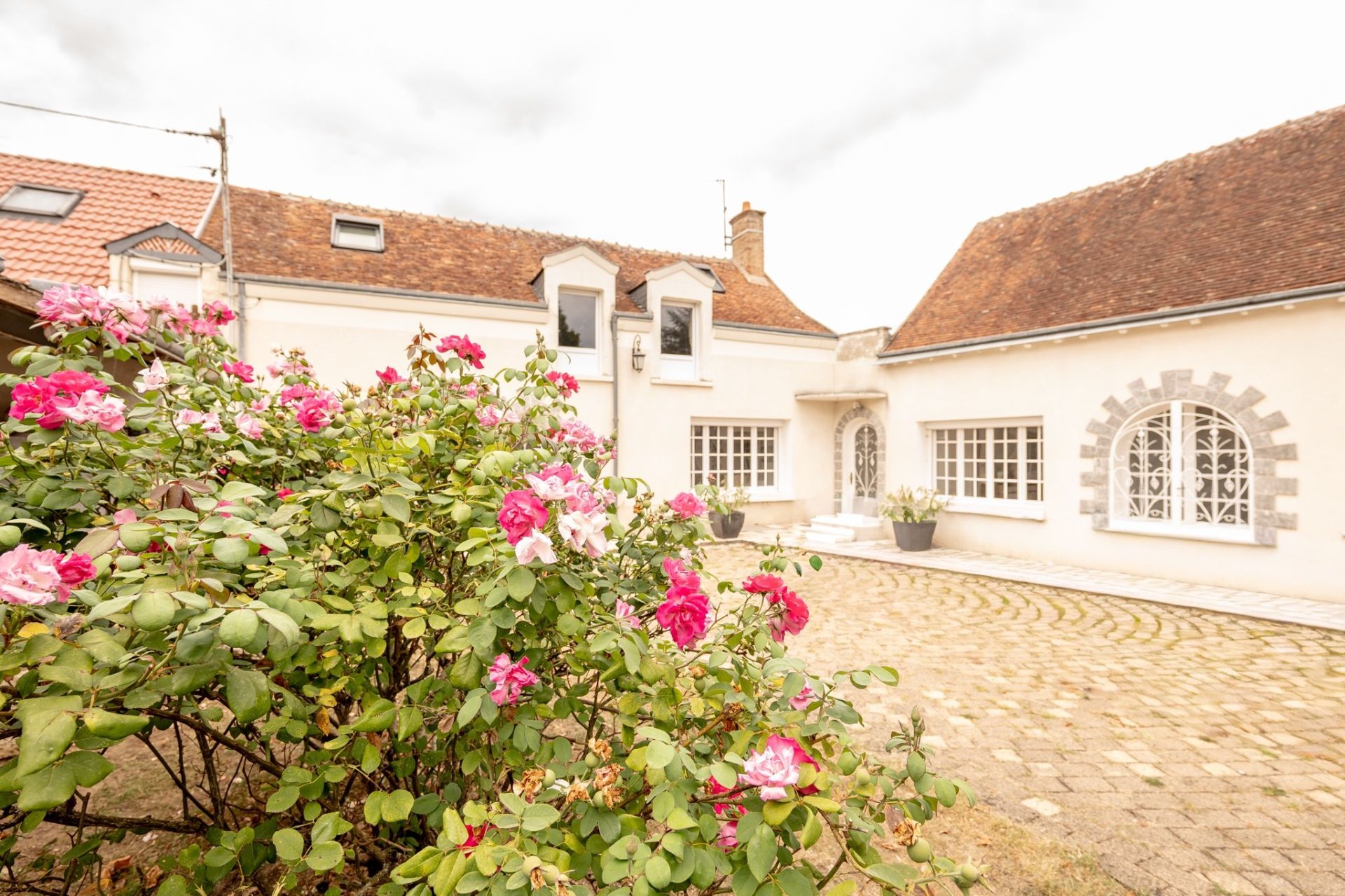 farm complex 6 rooms for sale on LE CONTROIS EN SOLOGNE (41400)