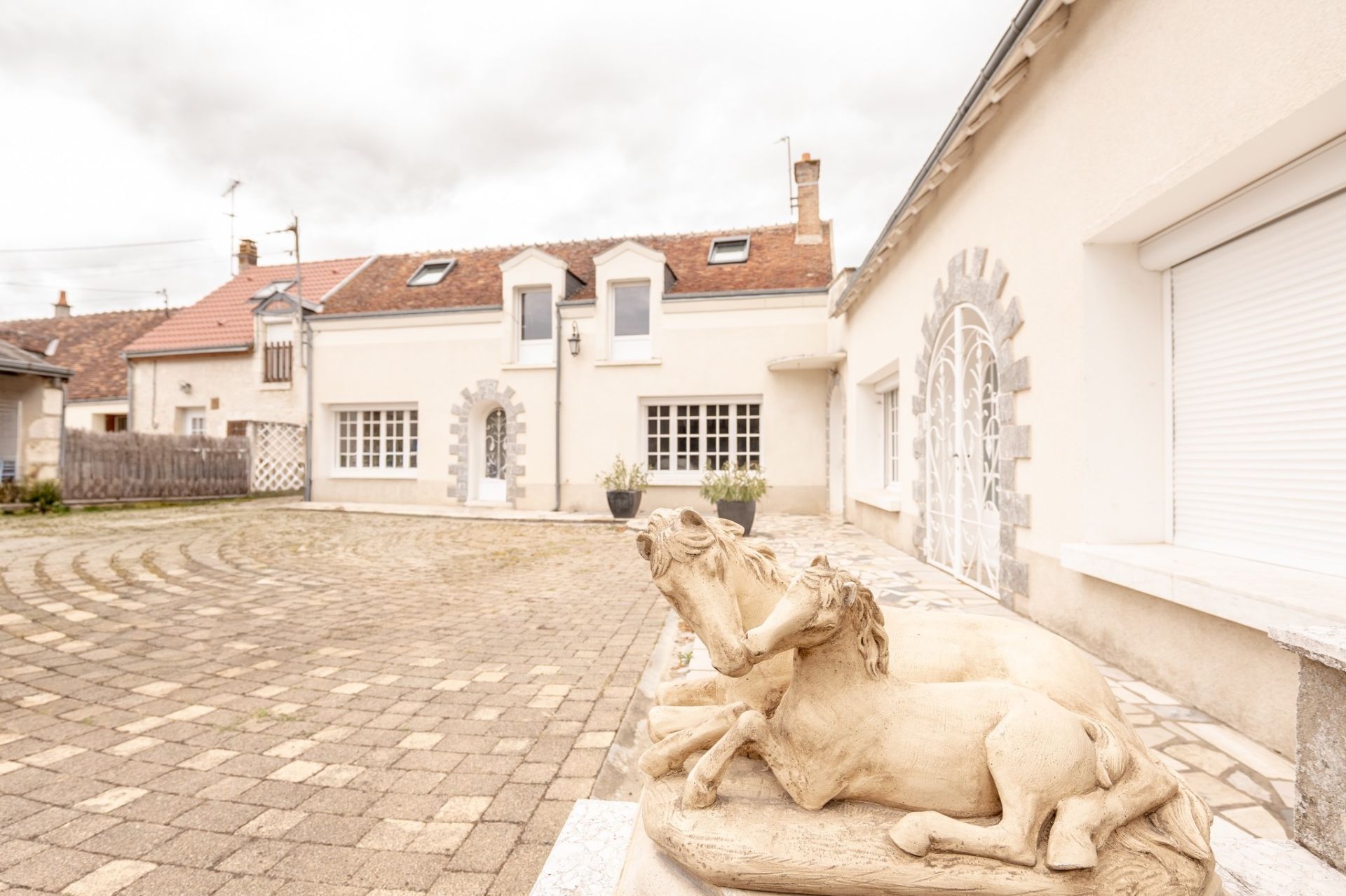 farm complex 6 rooms for sale on LE CONTROIS EN SOLOGNE (41400)