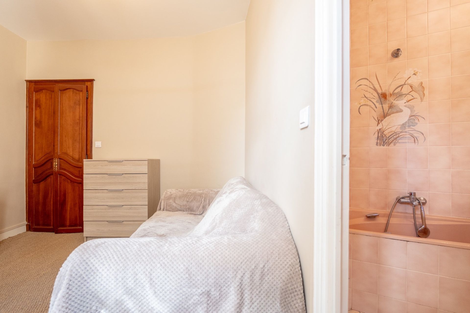 apartment 3 rooms for sale on BLOIS (41000)
