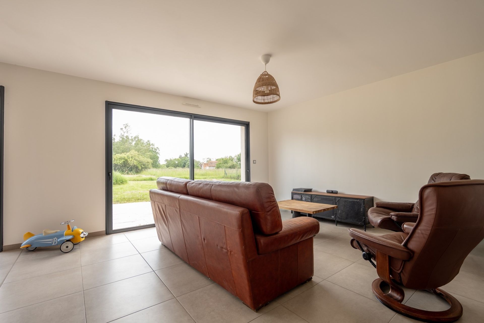 contemporary house 4 rooms for sale on MONT PRES CHAMBORD (41250)