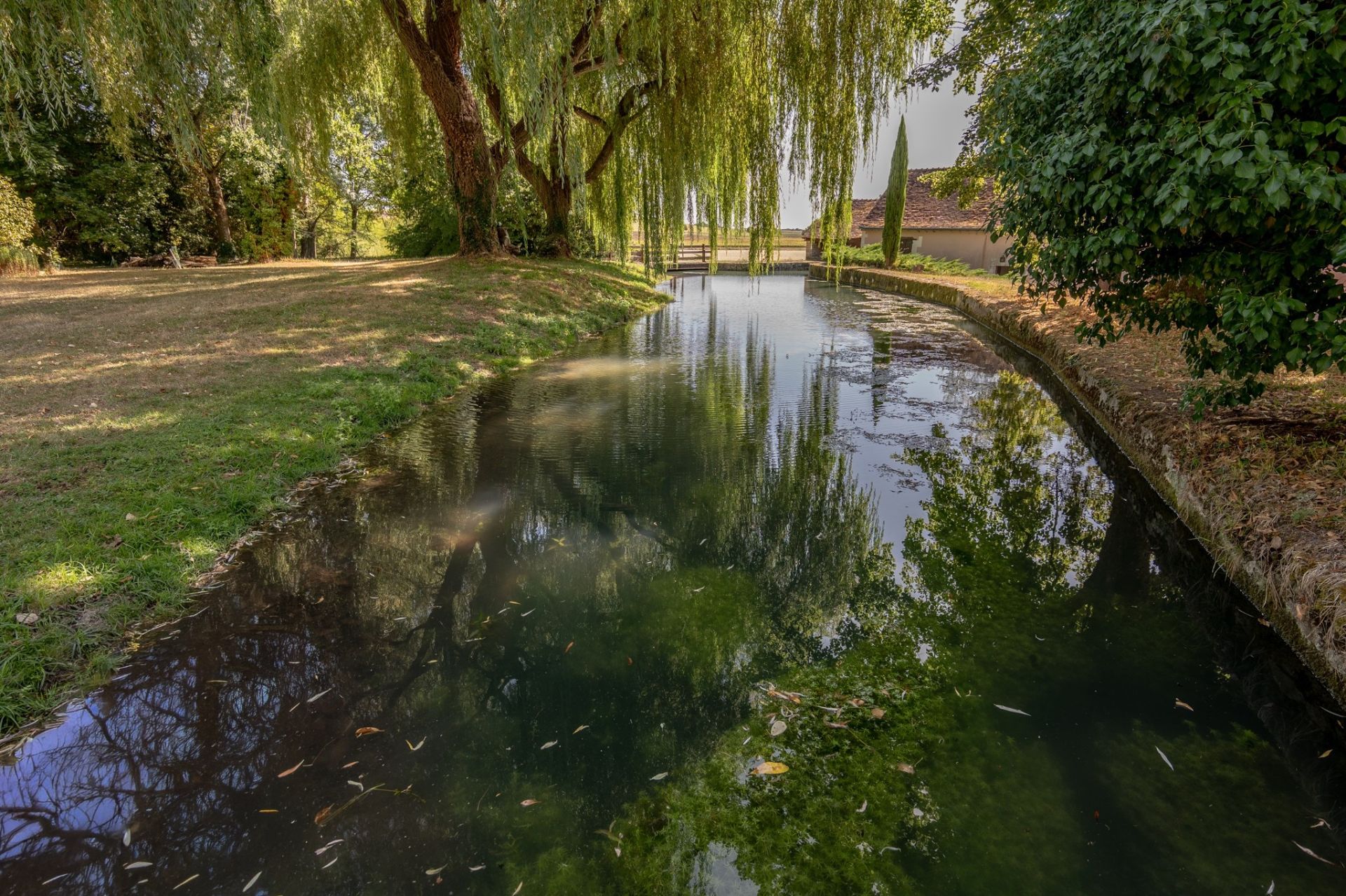moulin 6 pièces en vente sur VILLEGOUIN (36500)