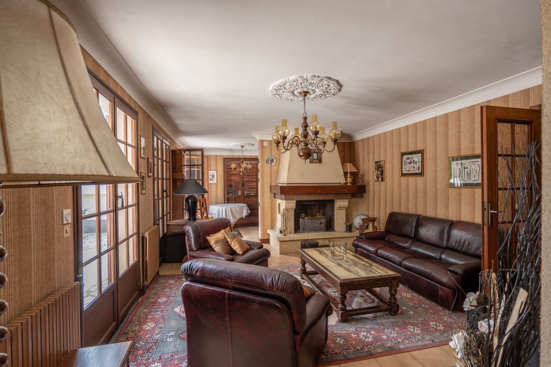 traditional house 6 rooms for sale on LE CELLIER (44850)