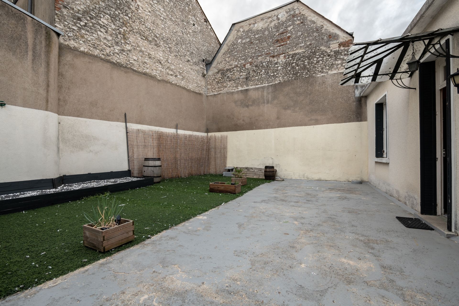 townhouse 8 rooms for sale on BEAUGENCY (45190)