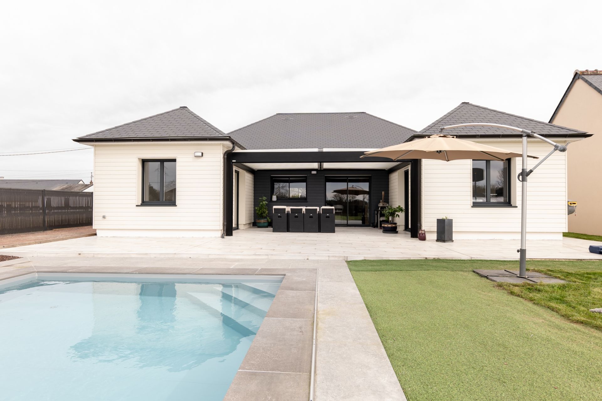 architect's house 4 rooms for sale on LARCAY (37270)