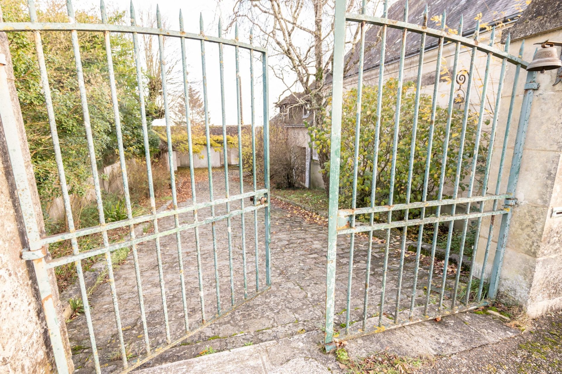 mansion 10 rooms for sale on TROO (41800)
