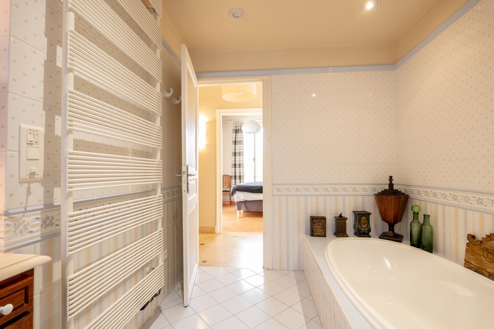 mansion 10 rooms for sale on TROO (41800)