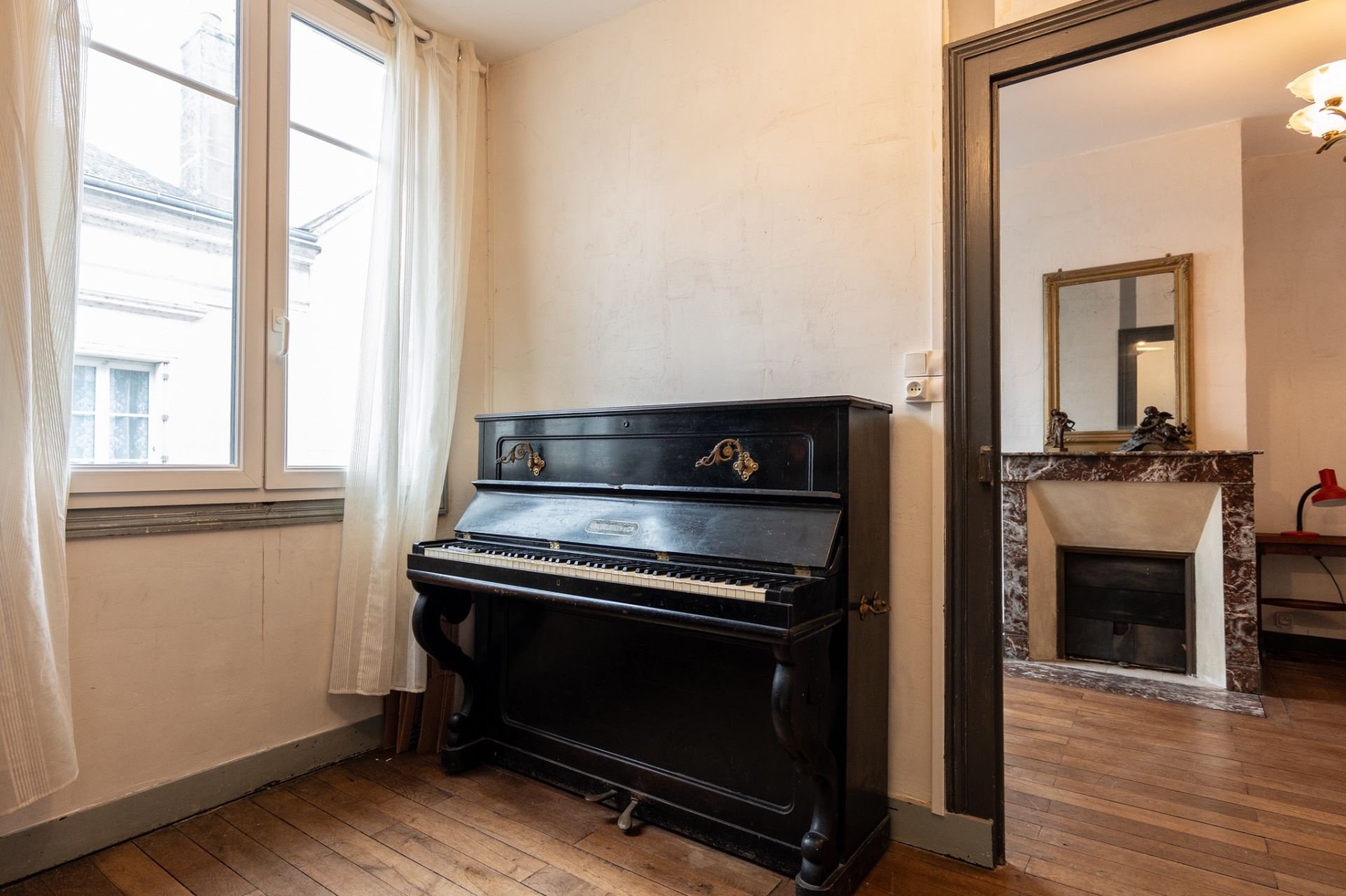 townhouse 6 rooms for sale on AMBOISE (37400)