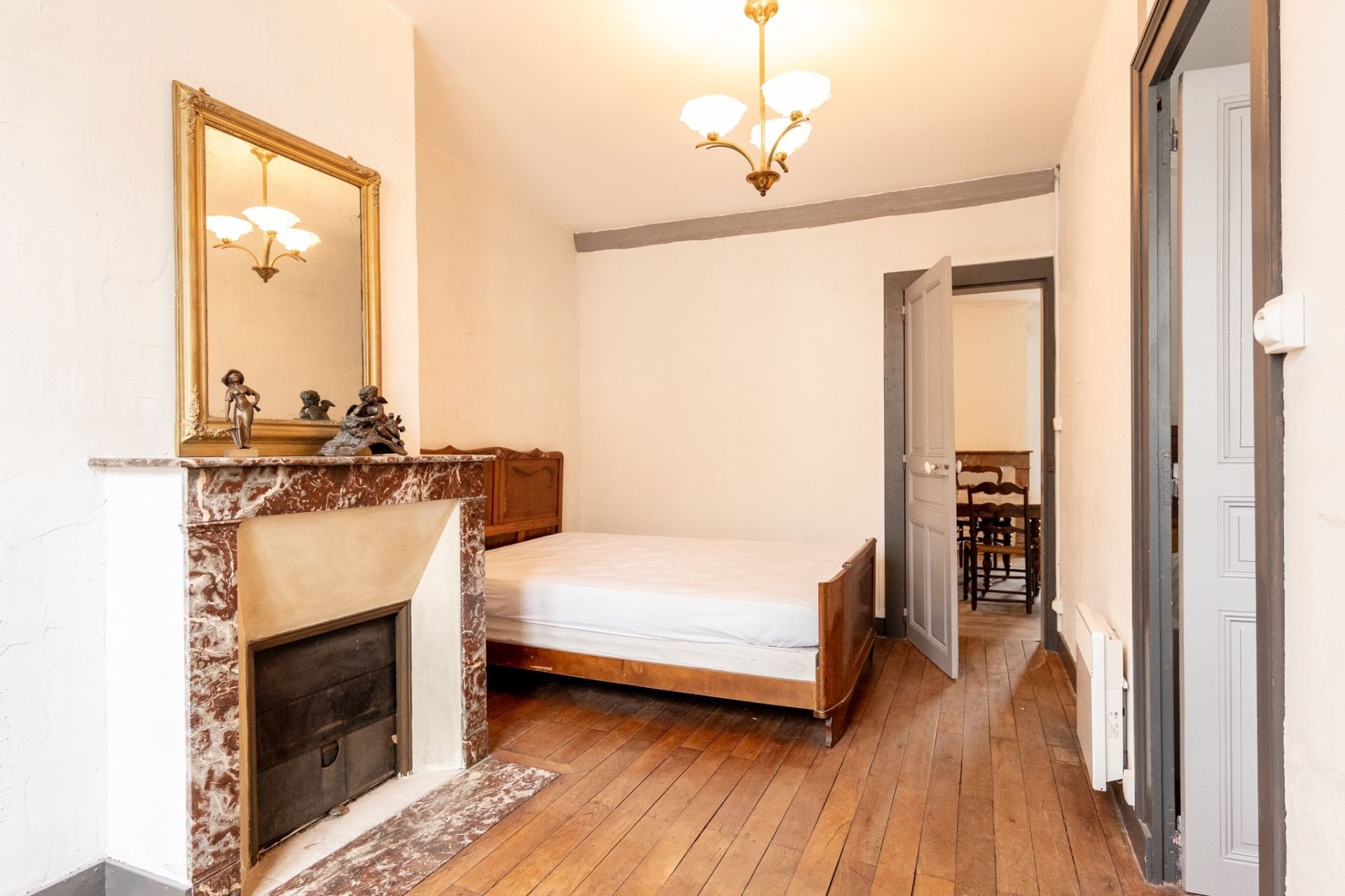 townhouse 6 rooms for sale on AMBOISE (37400)