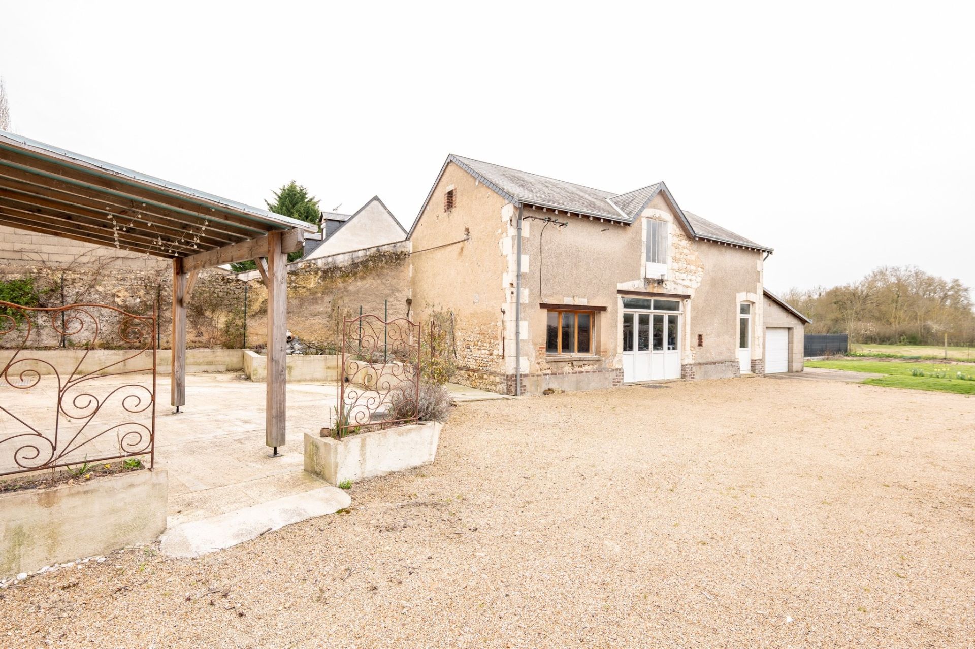 mansion 10 rooms for sale on TROO (41800)
