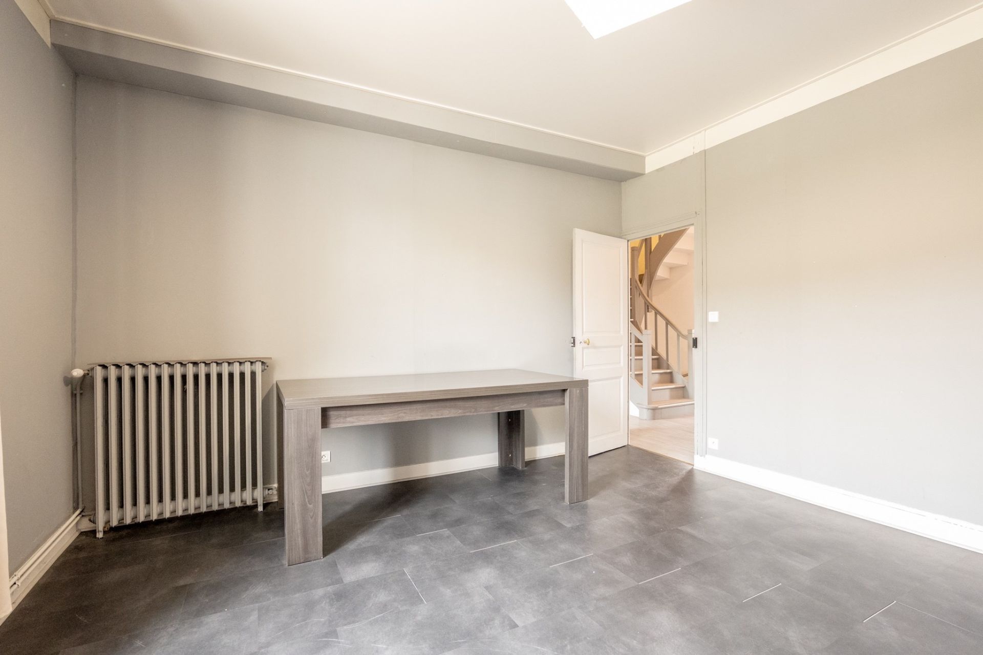 mansion 10 rooms for sale on TROO (41800)