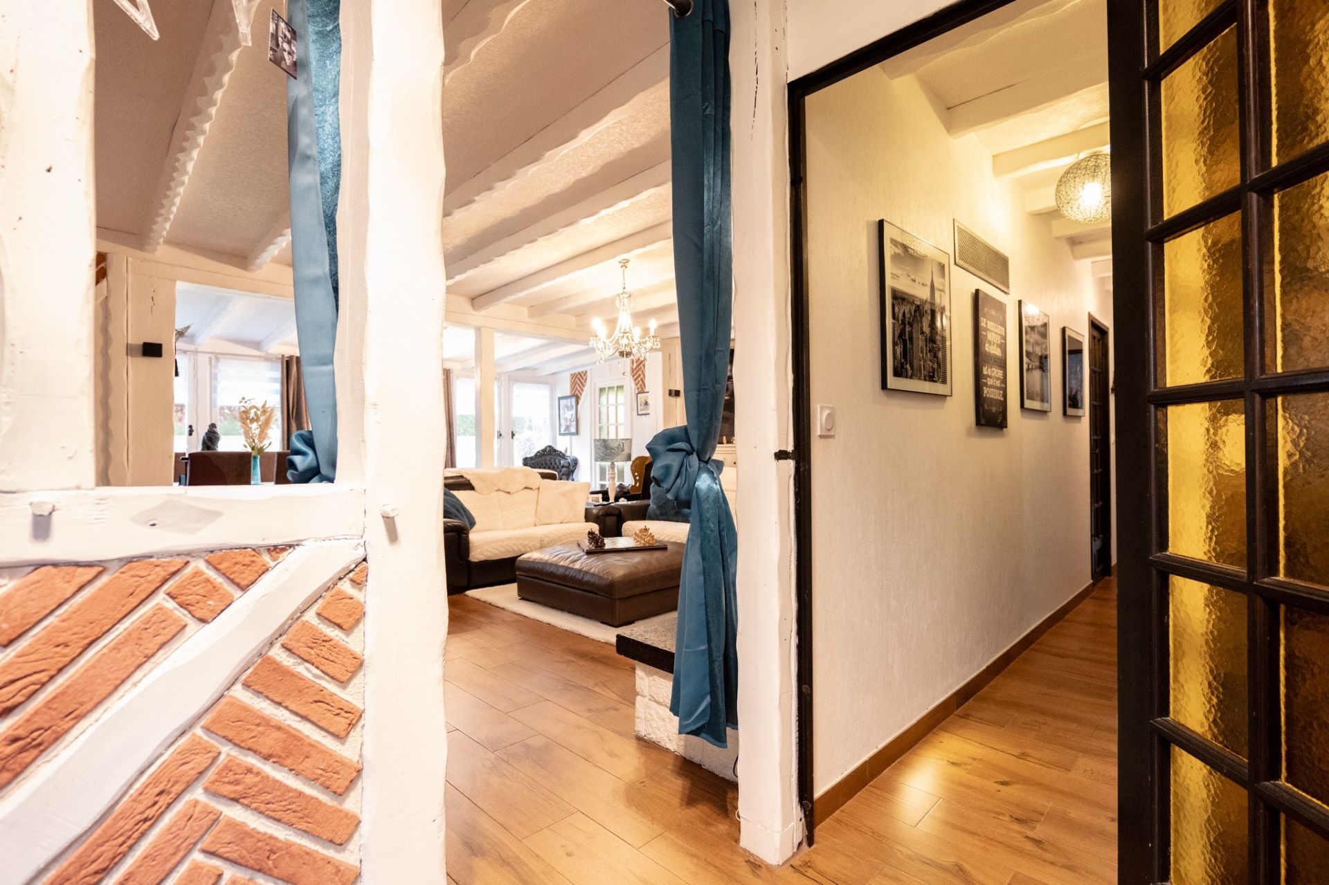contemporary house 9 rooms for sale on CHABRIS (36210)