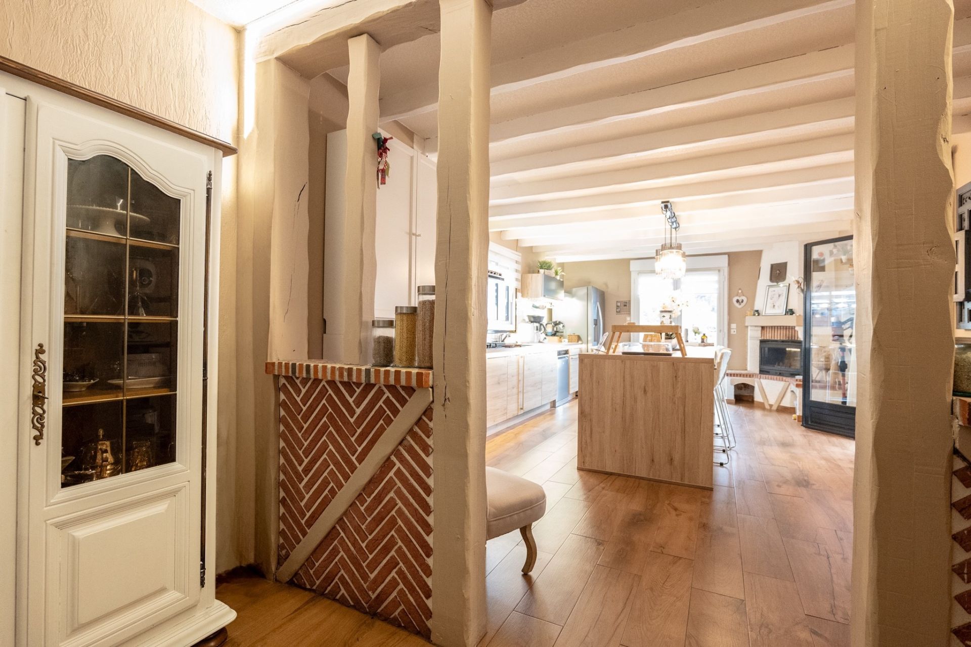 contemporary house 9 rooms for sale on CHABRIS (36210)