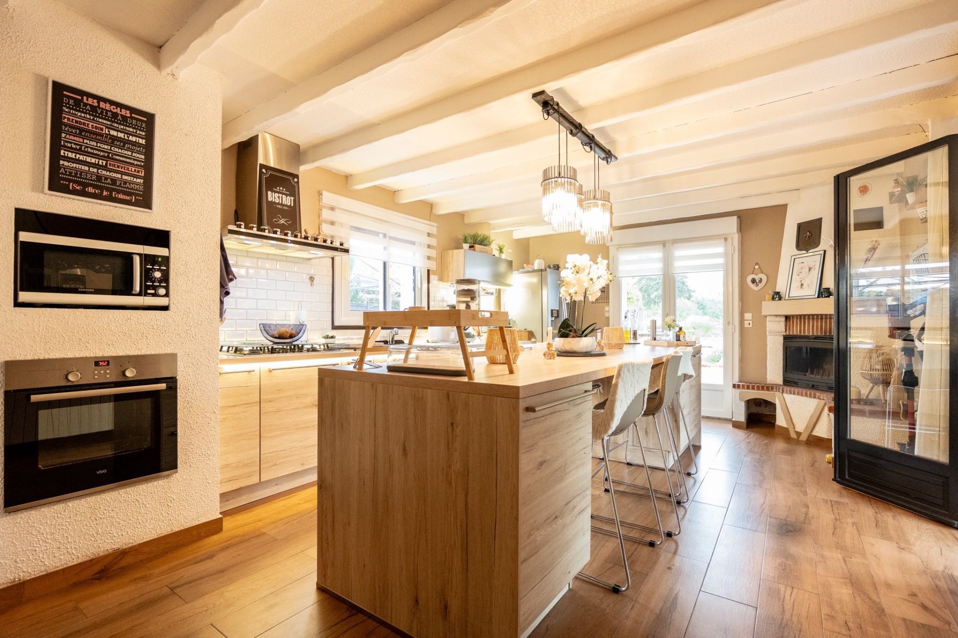 contemporary house 9 rooms for sale on CHABRIS (36210)