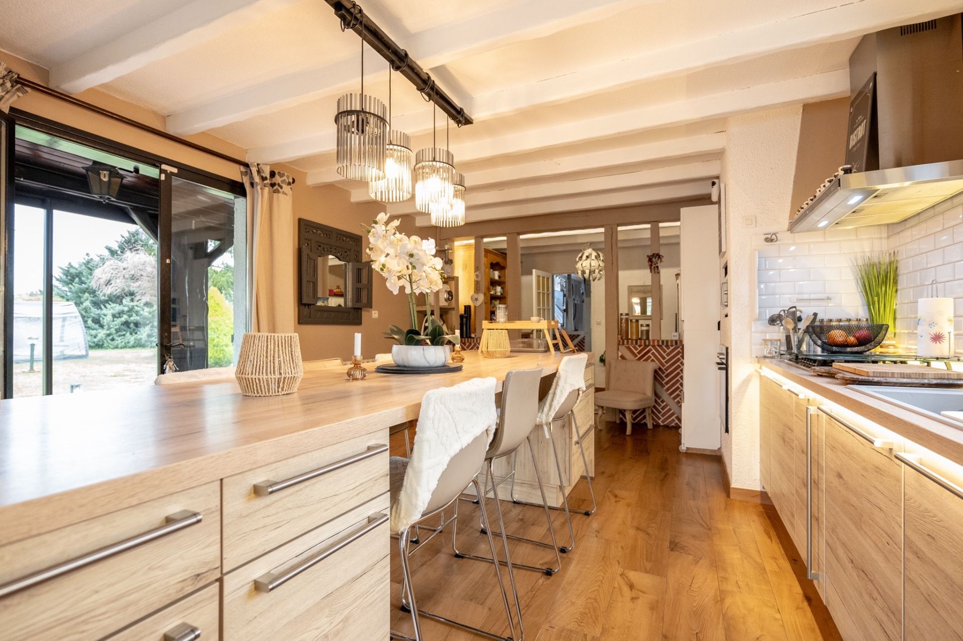 contemporary house 9 rooms for sale on CHABRIS (36210)