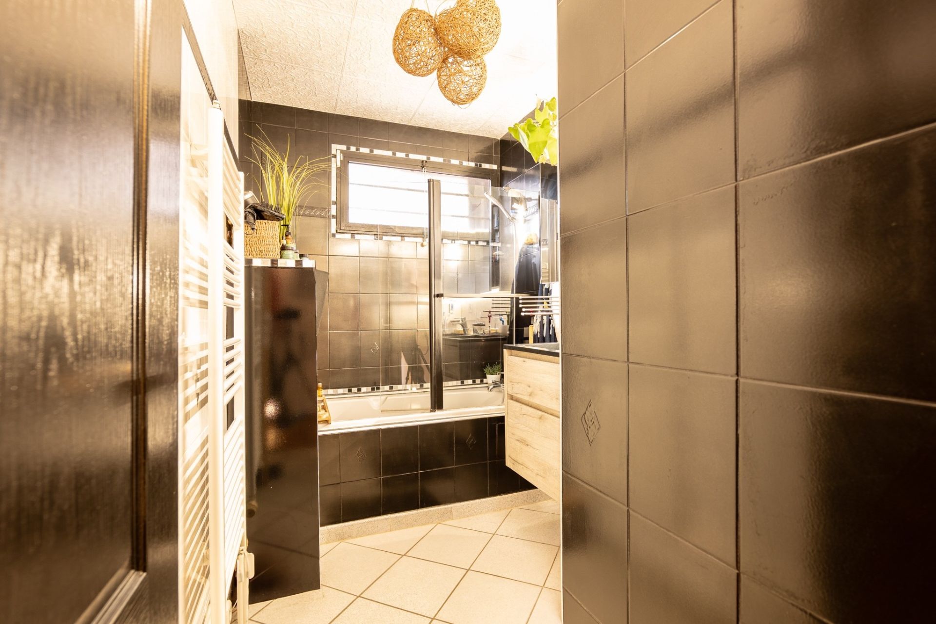 contemporary house 9 rooms for sale on CHABRIS (36210)