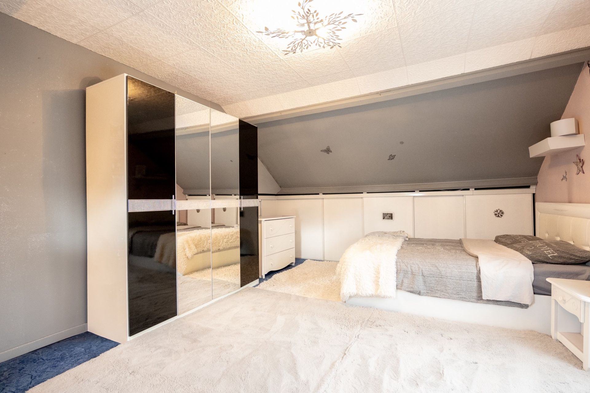 contemporary house 9 rooms for sale on CHABRIS (36210)