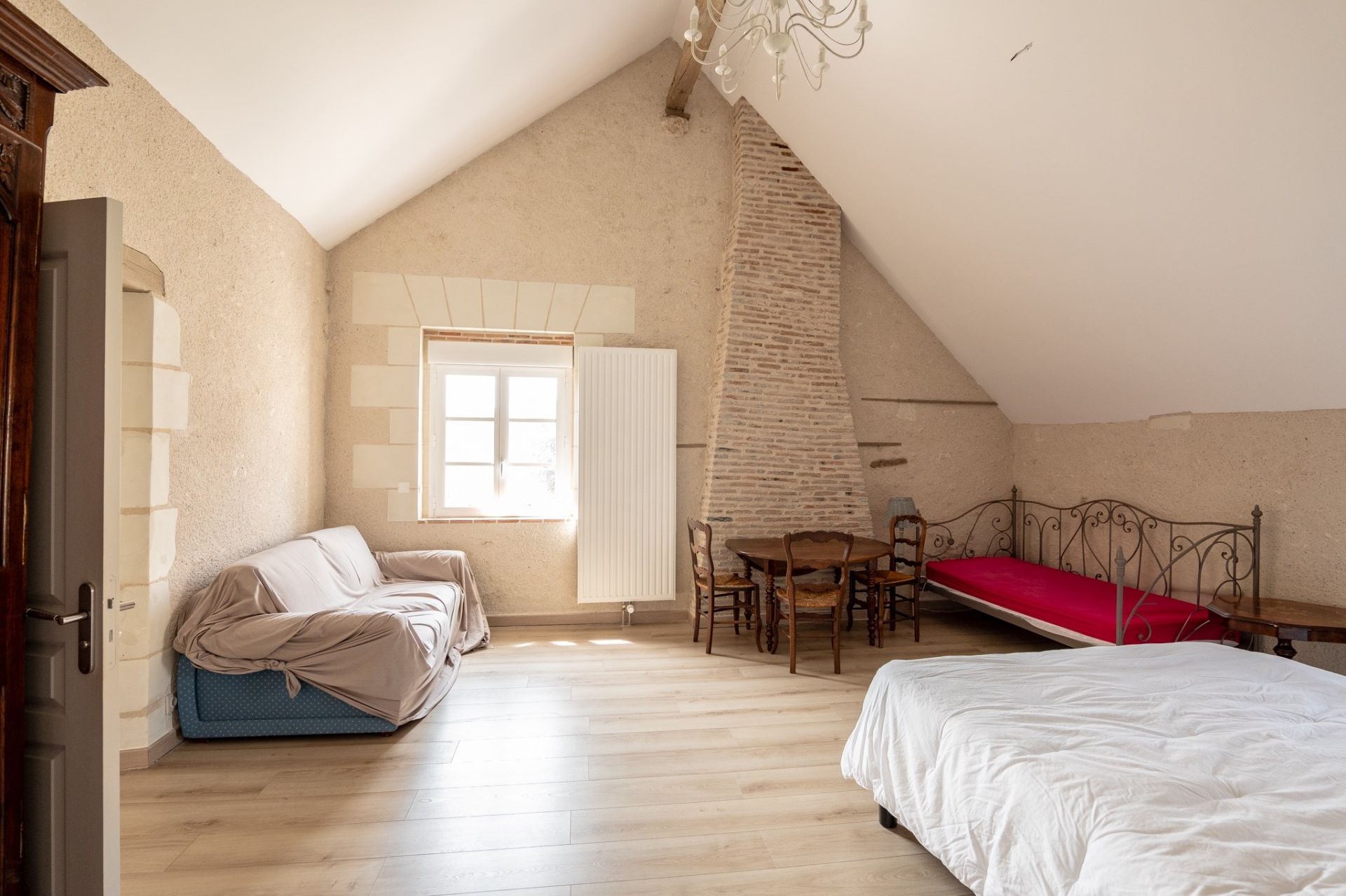 mansion 11 rooms for sale on BLERE (37150)