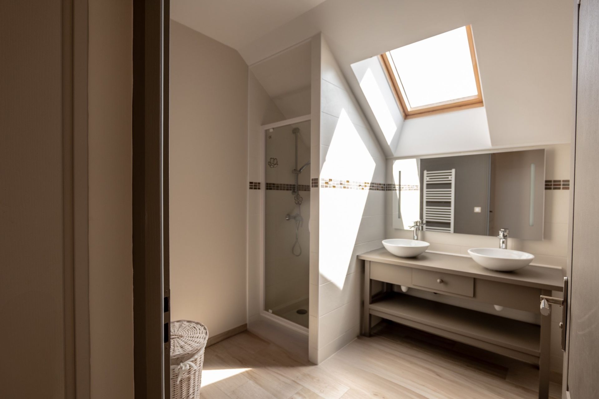 mansion 11 rooms for sale on BLERE (37150)
