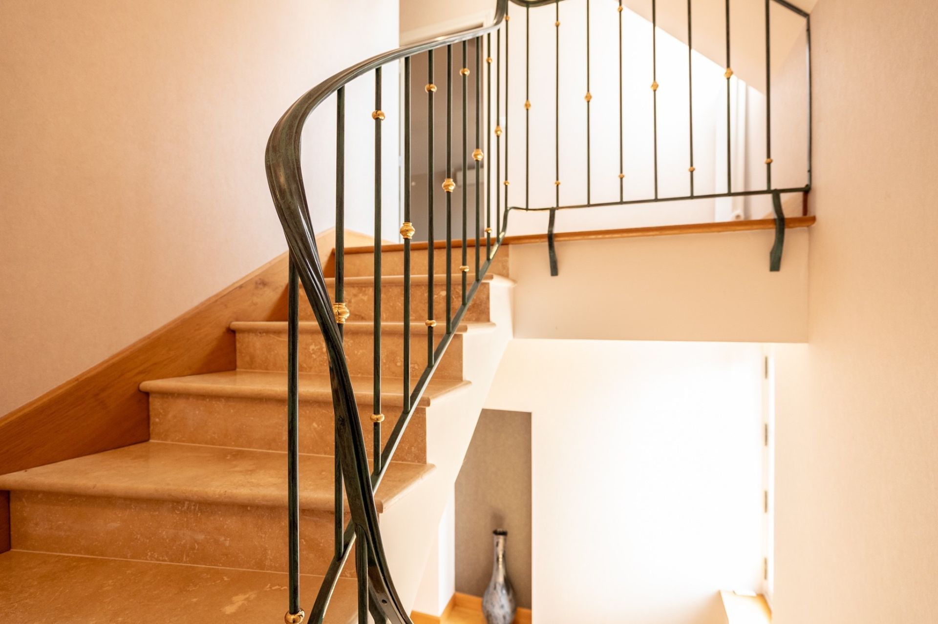 mill 8 rooms for sale on BLERE (37150)
