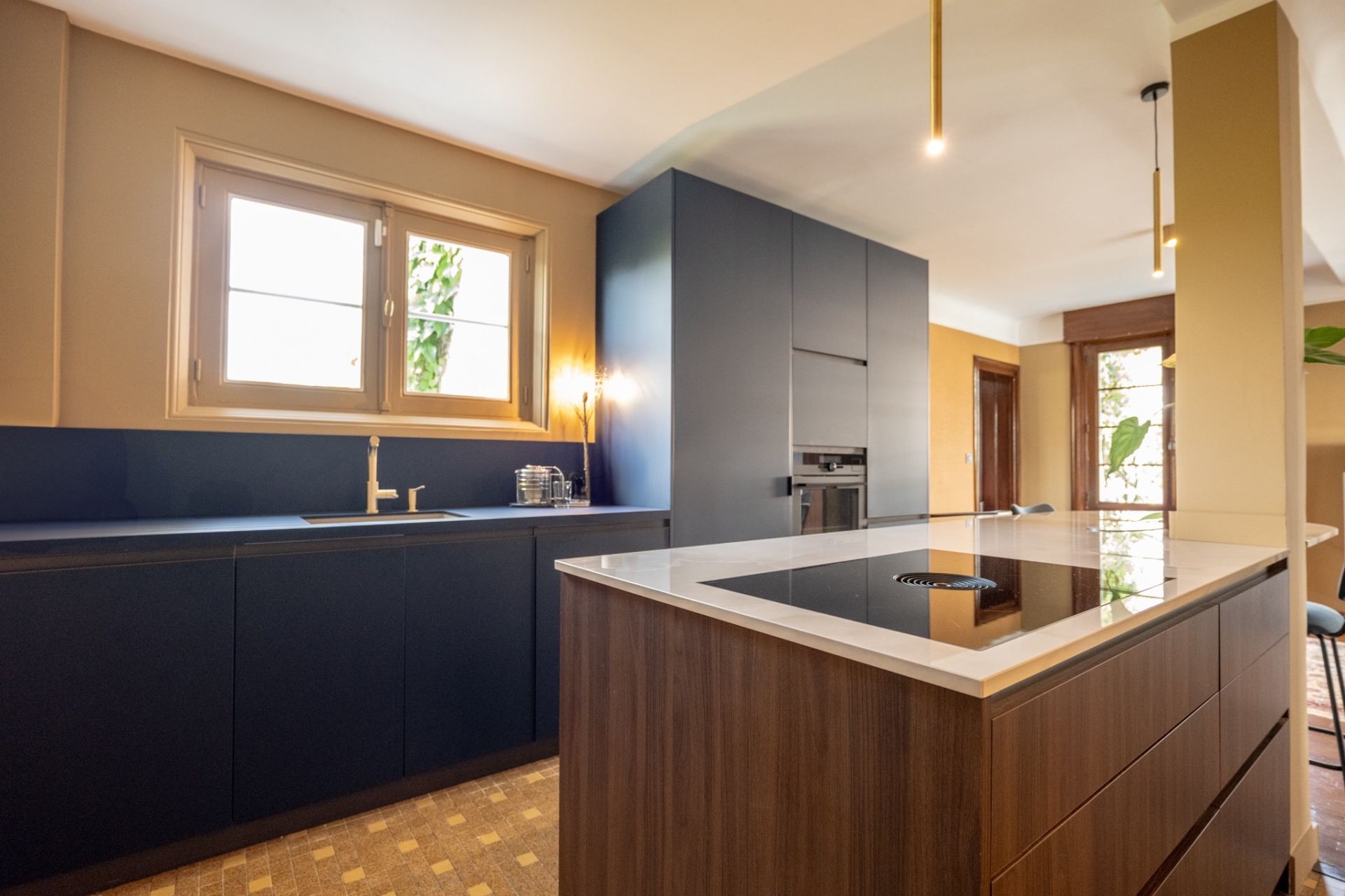 townhouse 7 rooms for sale on BLOIS (41000)