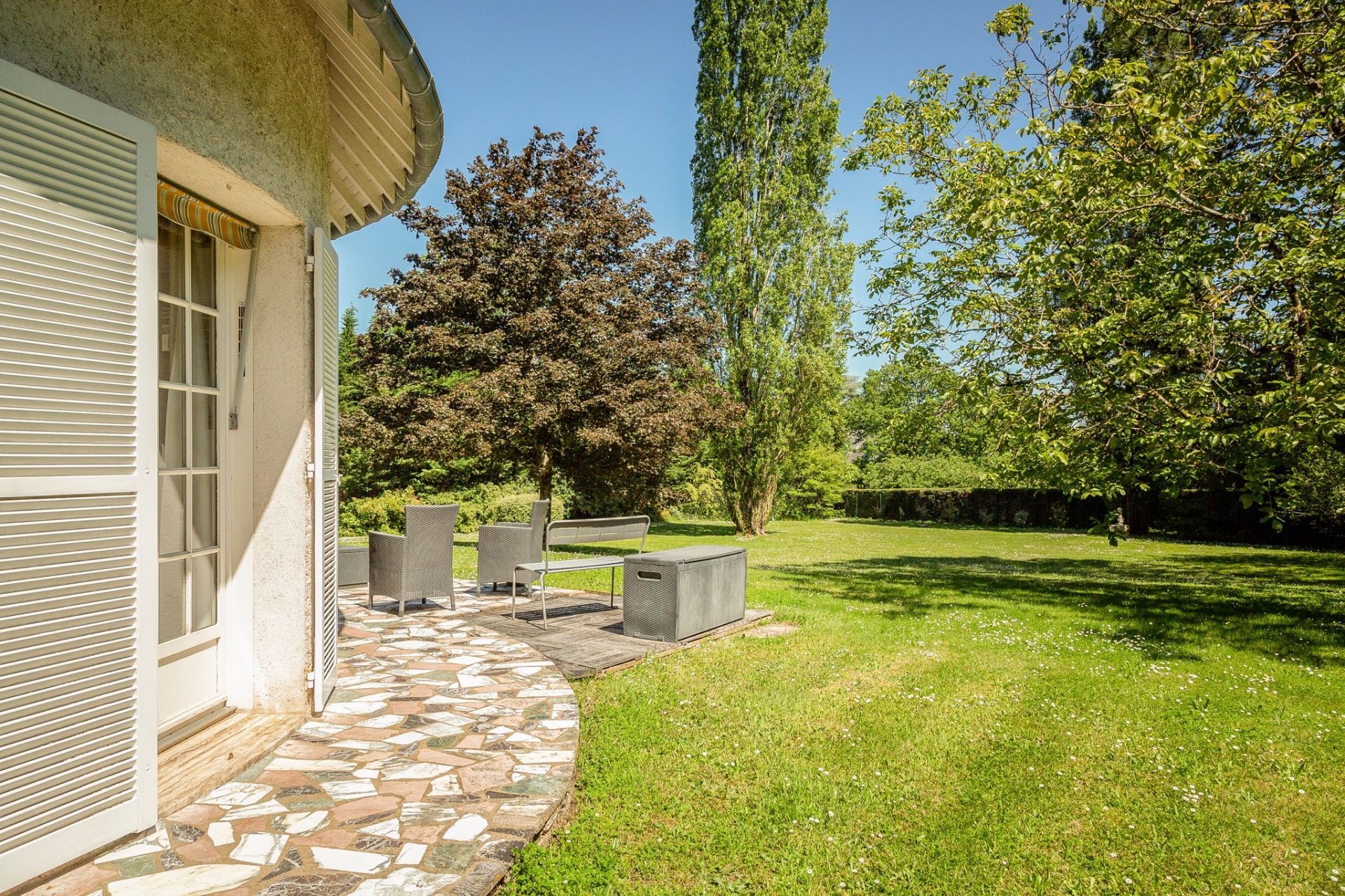 contemporary house 6 rooms for sale on BLOIS (41000)
