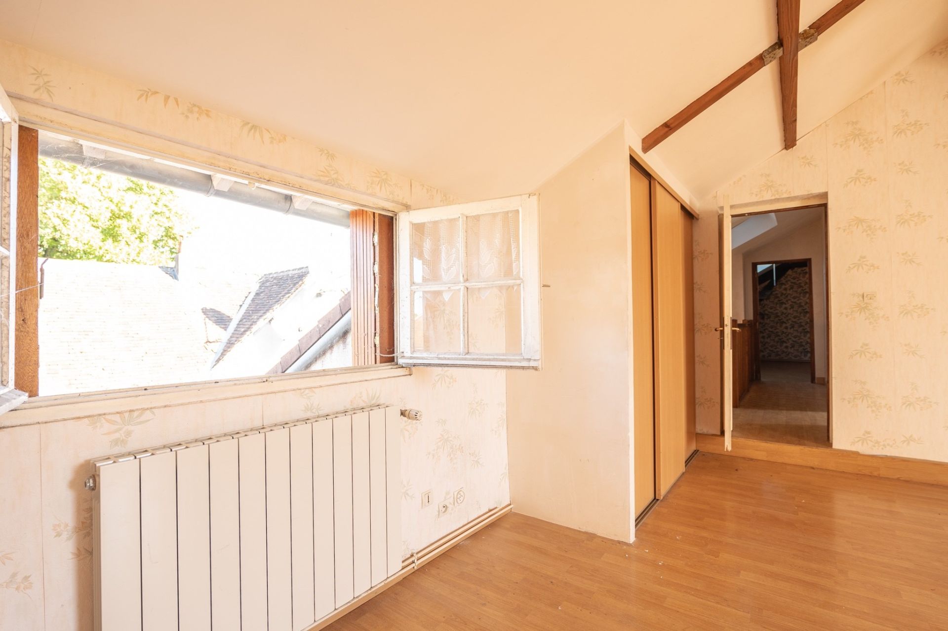 monastery 6 rooms for sale on AZE (41100)
