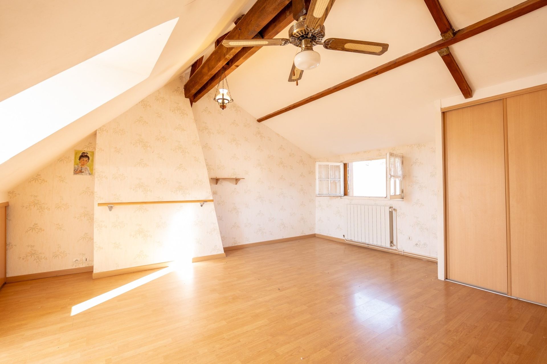 monastery 6 rooms for sale on AZE (41100)