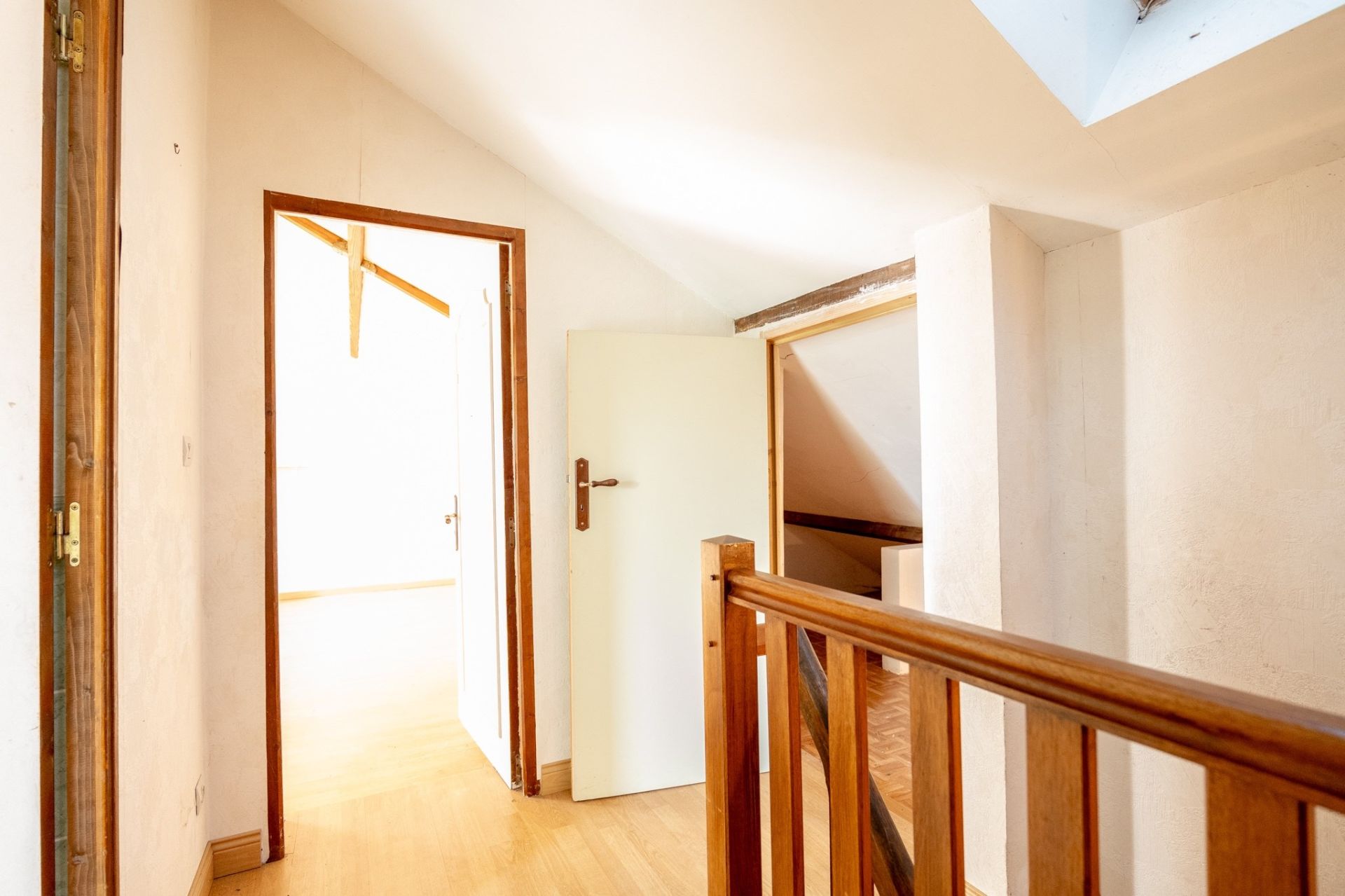 monastery 6 rooms for sale on AZE (41100)