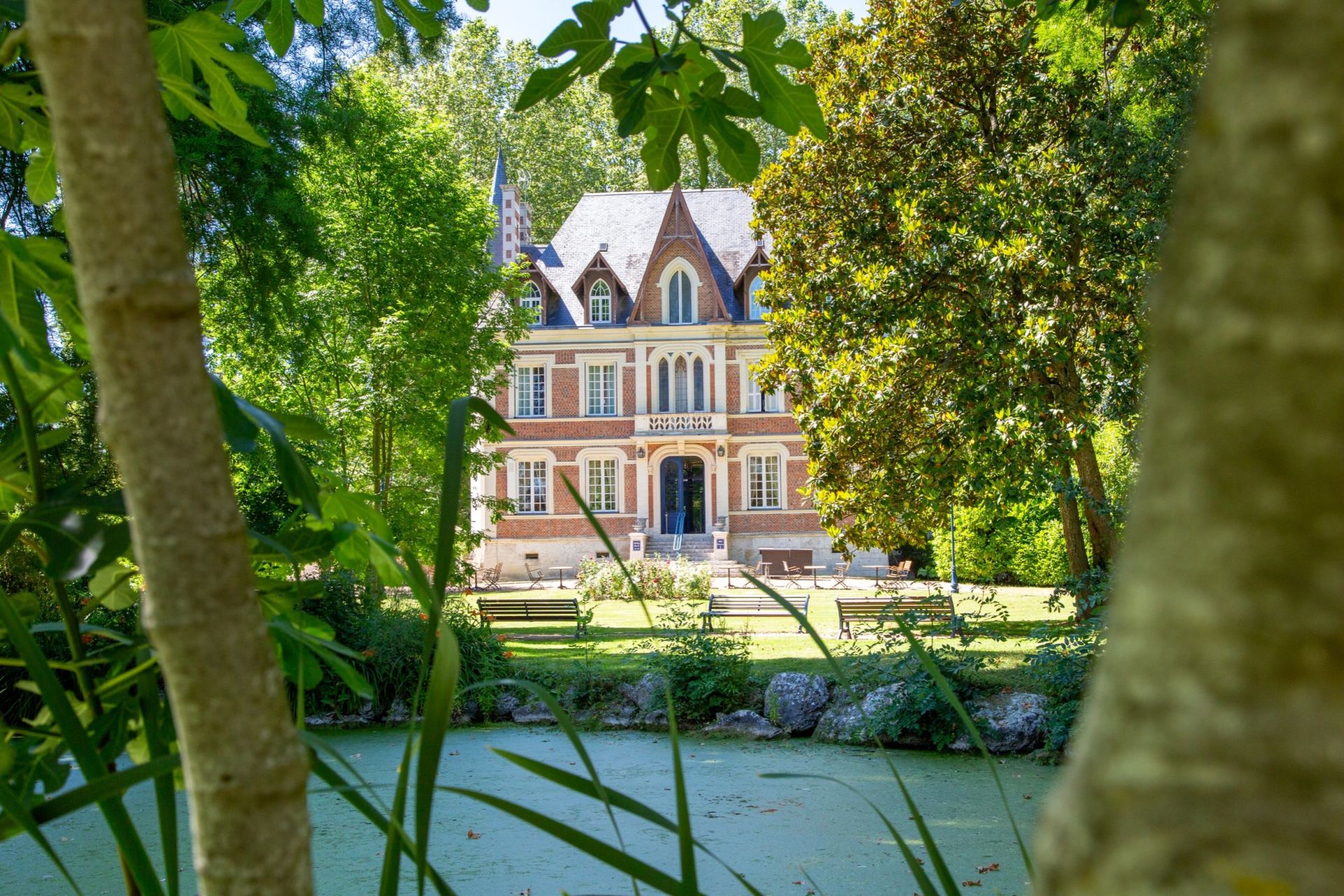 manoir 16 pièces en vente sur LE CONTROIS EN SOLOGNE (41700)