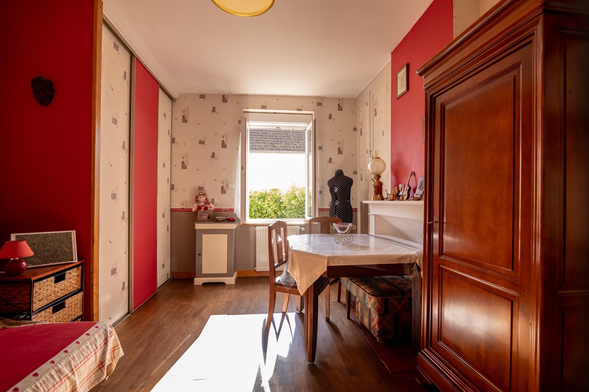 townhouse 8 rooms for sale on ROMORANTIN LANTHENAY (41200)