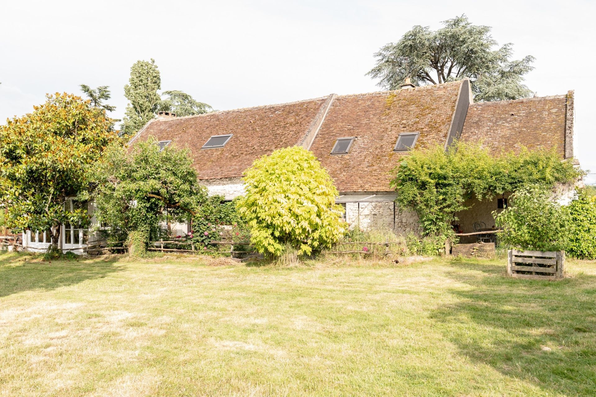 long house 7 rooms for sale on CHOUSSY (41700)