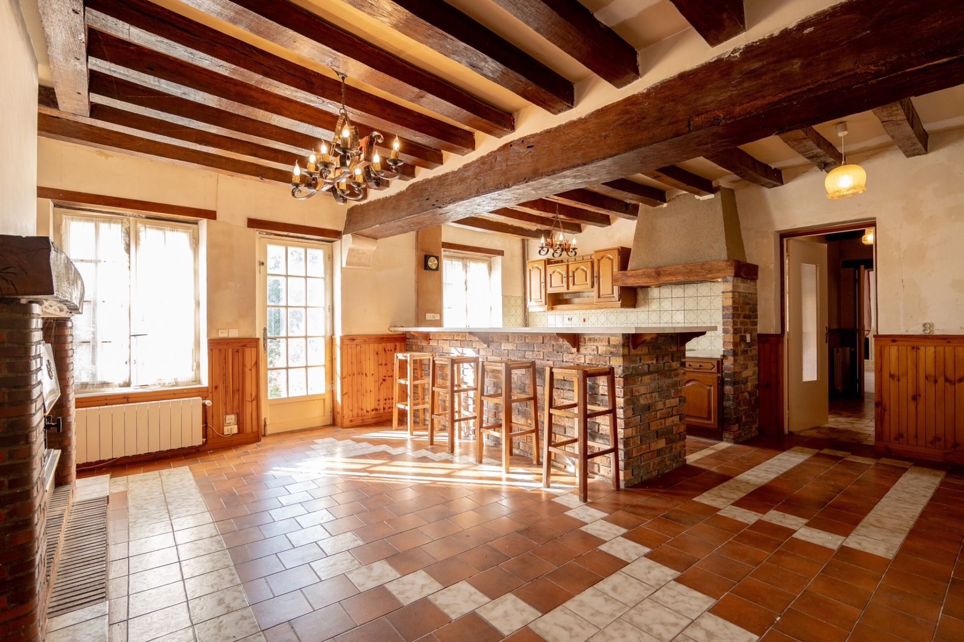 monastery 6 rooms for sale on AZE (41100)