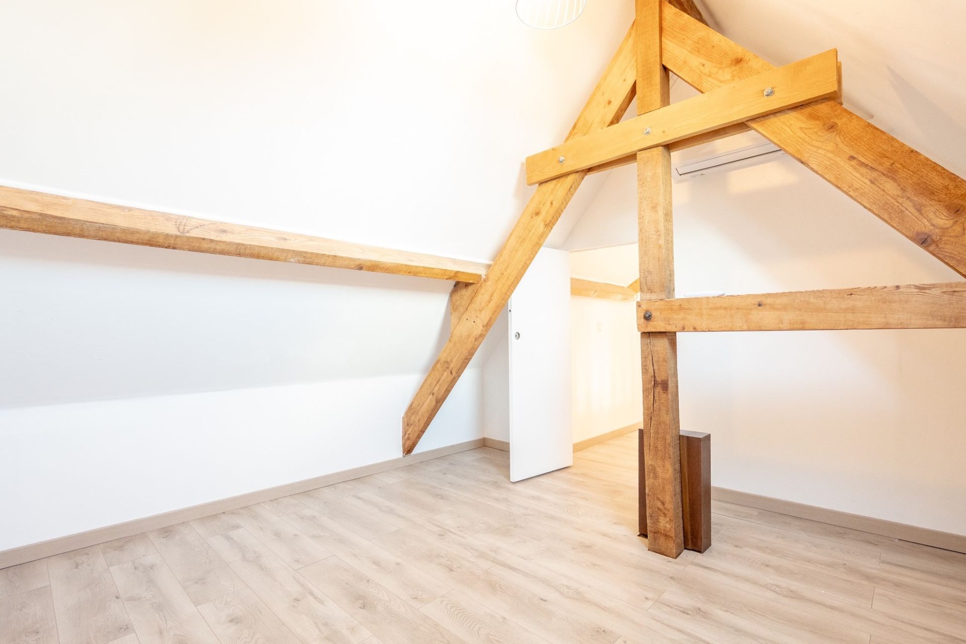 townhouse 7 rooms for sale on BLOIS (41000)