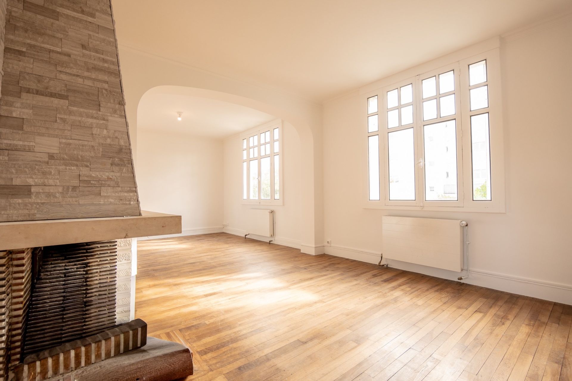 townhouse 7 rooms for sale on BLOIS (41000)