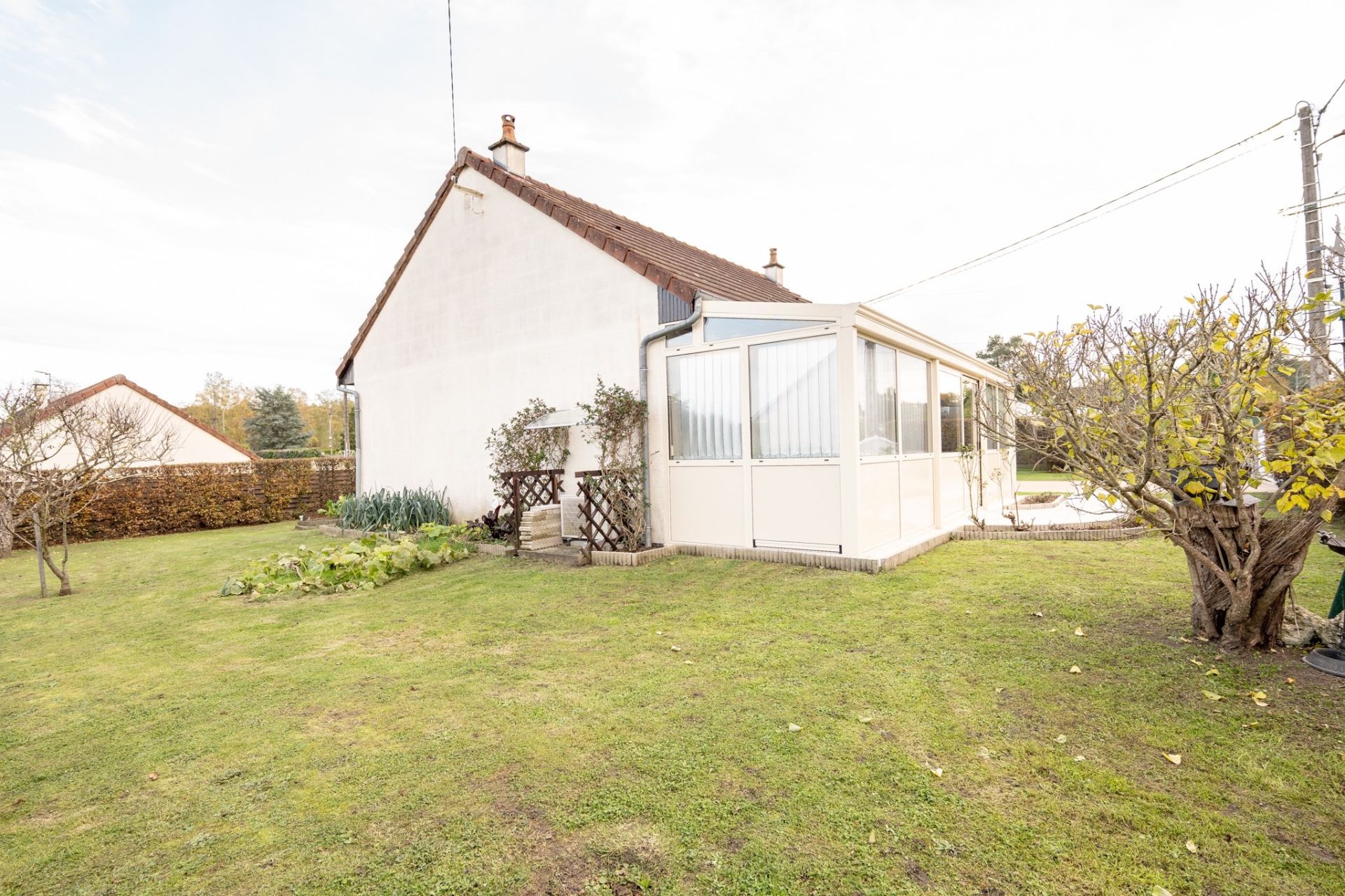 contemporary house 4 rooms for sale on MEUSNES (41130)