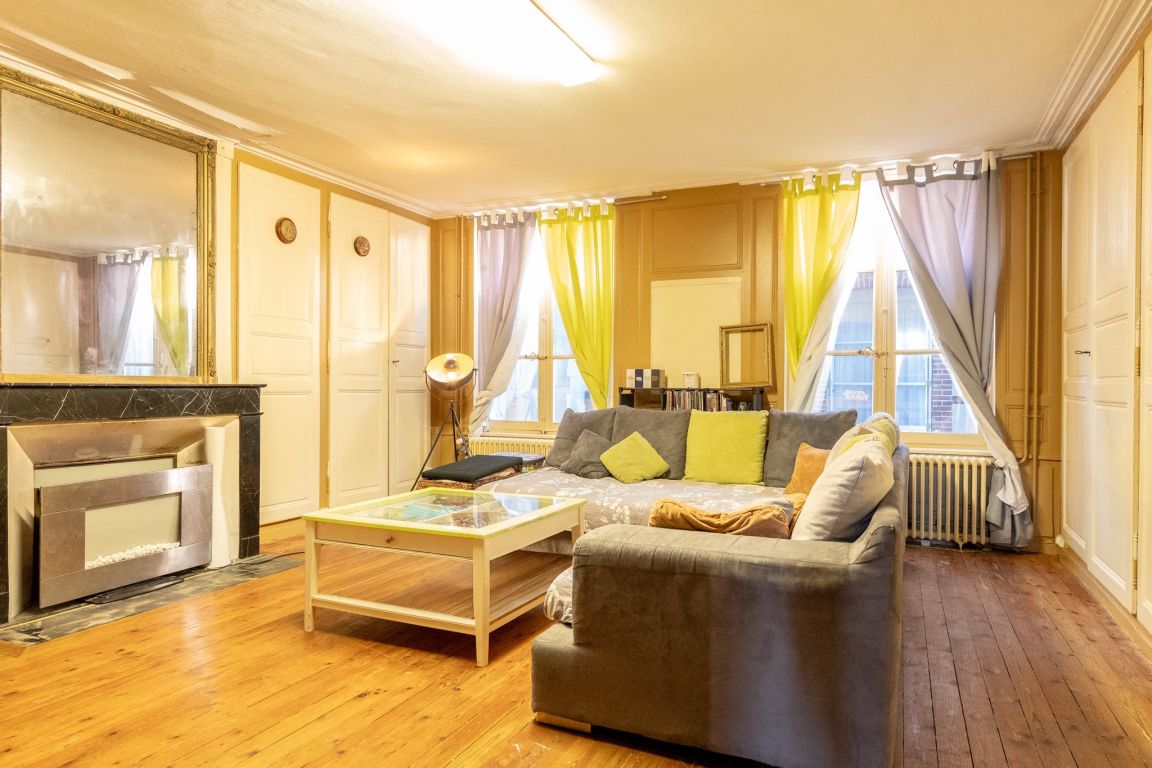 maison de ville 8 pièces en vente sur MONDOUBLEAU (41170) - Plus de details