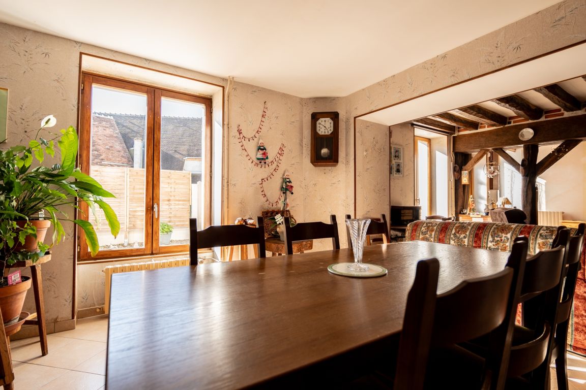 house 6 rooms for sale on CHABRIS (36210) - See details