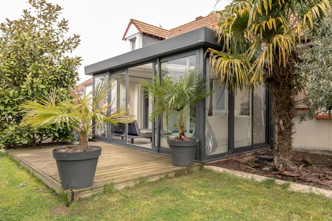 contemporary house 6 rooms for sale on MOREE (41160) - See details
