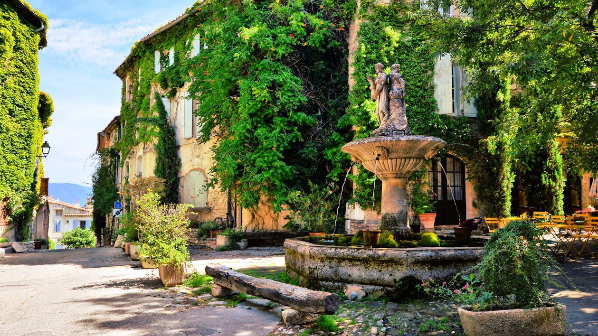 Purchase sale properties charming villas in Marseille and Salon-de-Provence